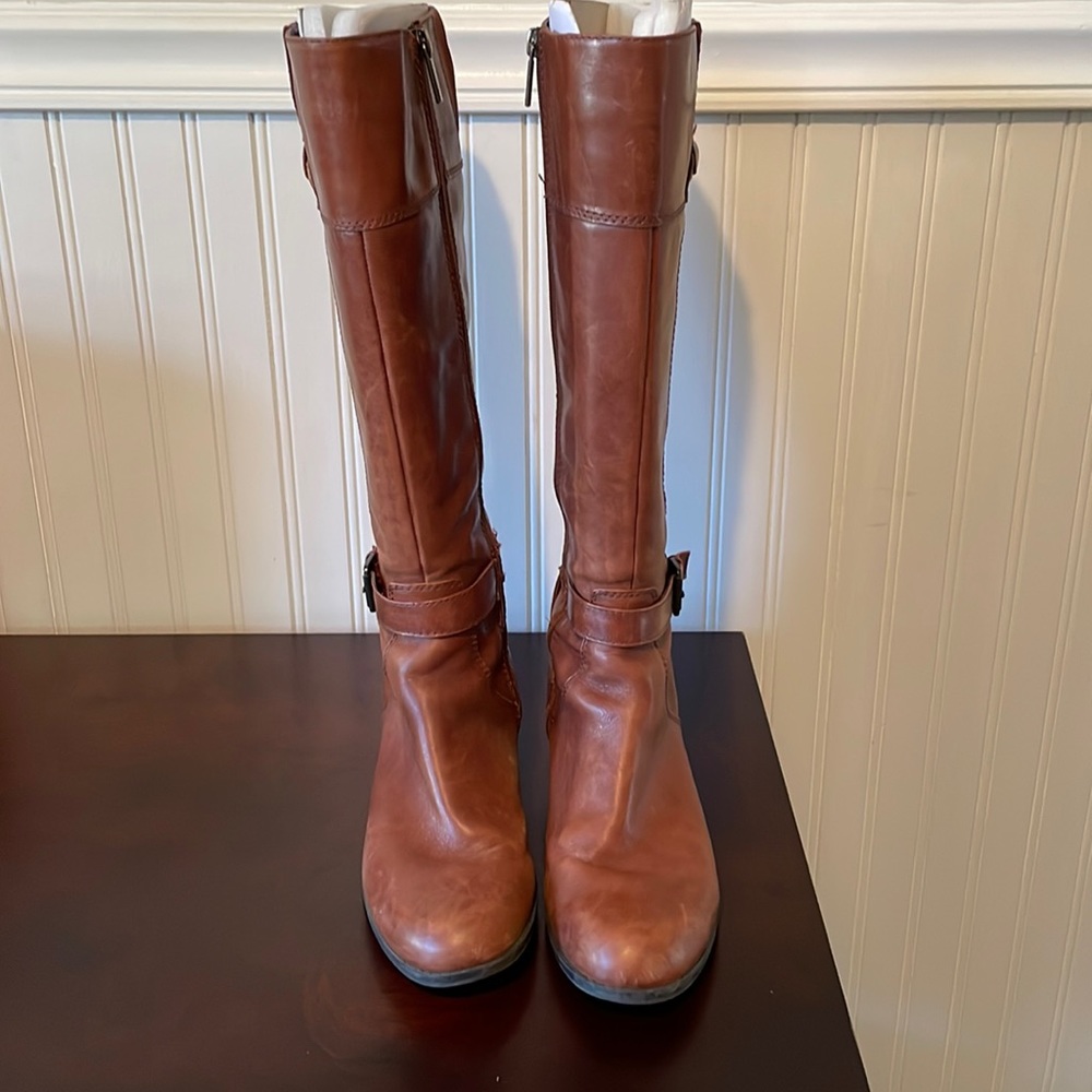 Destressed riding boot